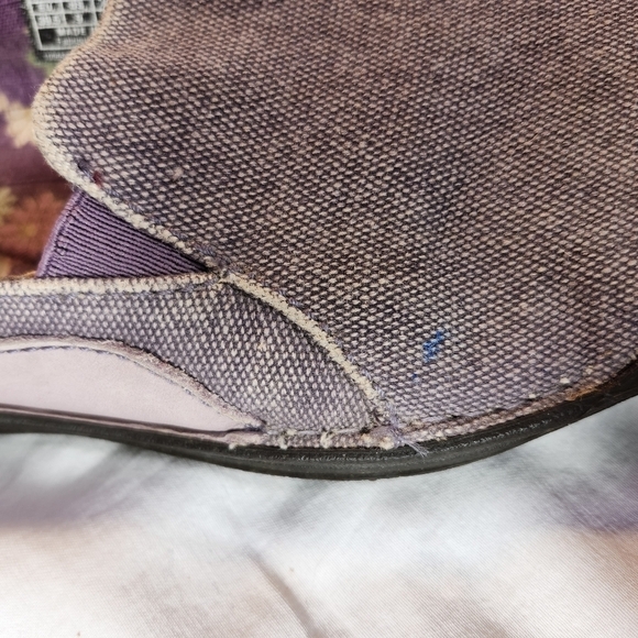 Keen woman's canvas leather shoe sz 9 - Picture 3 of 8